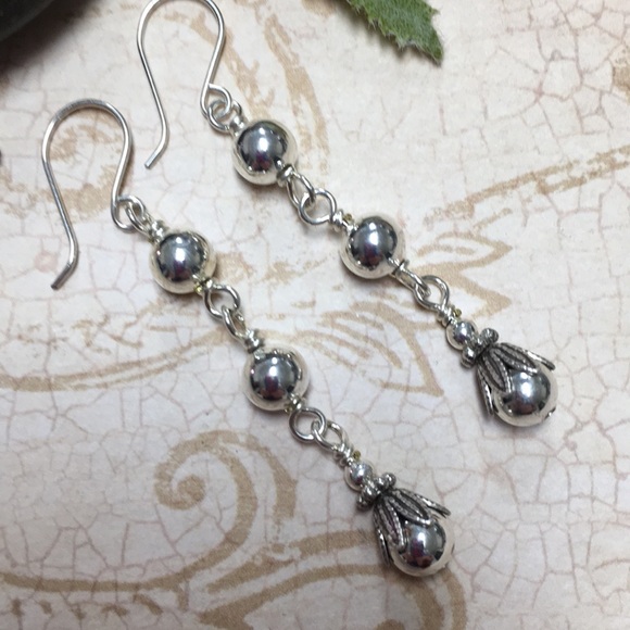 NWOT simple silver lotus earrings sterling wire - Picture 2 of 5